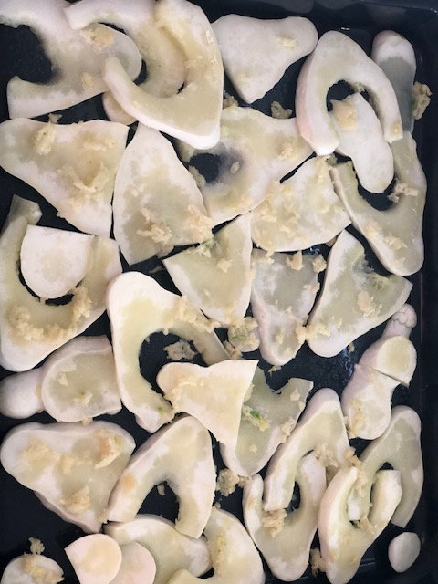 Zapečený patizon s česnekem