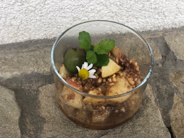 Jablíčka s vlašskými ořechy